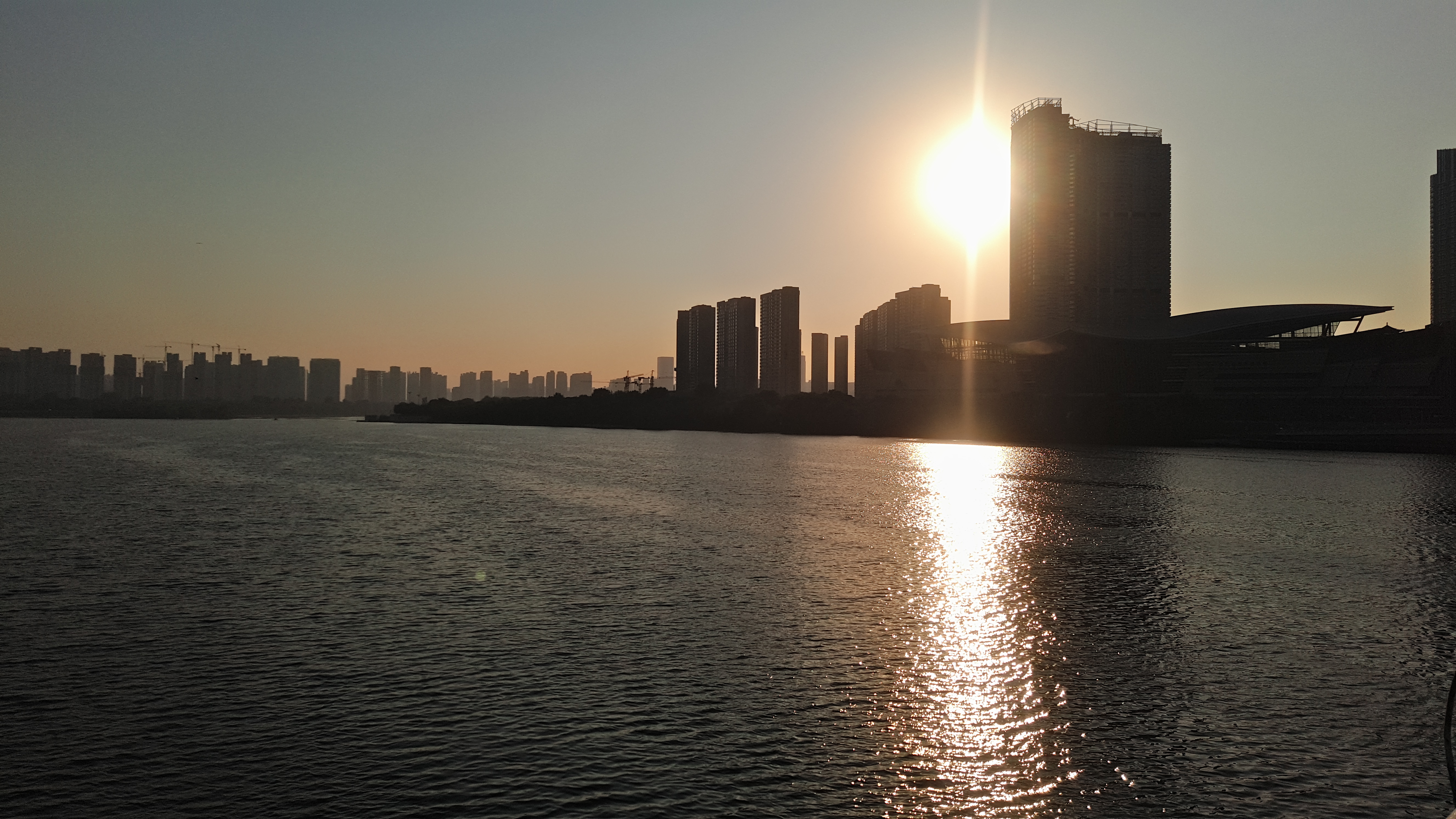 不知道为什么,我就想新建一个栏目。。。