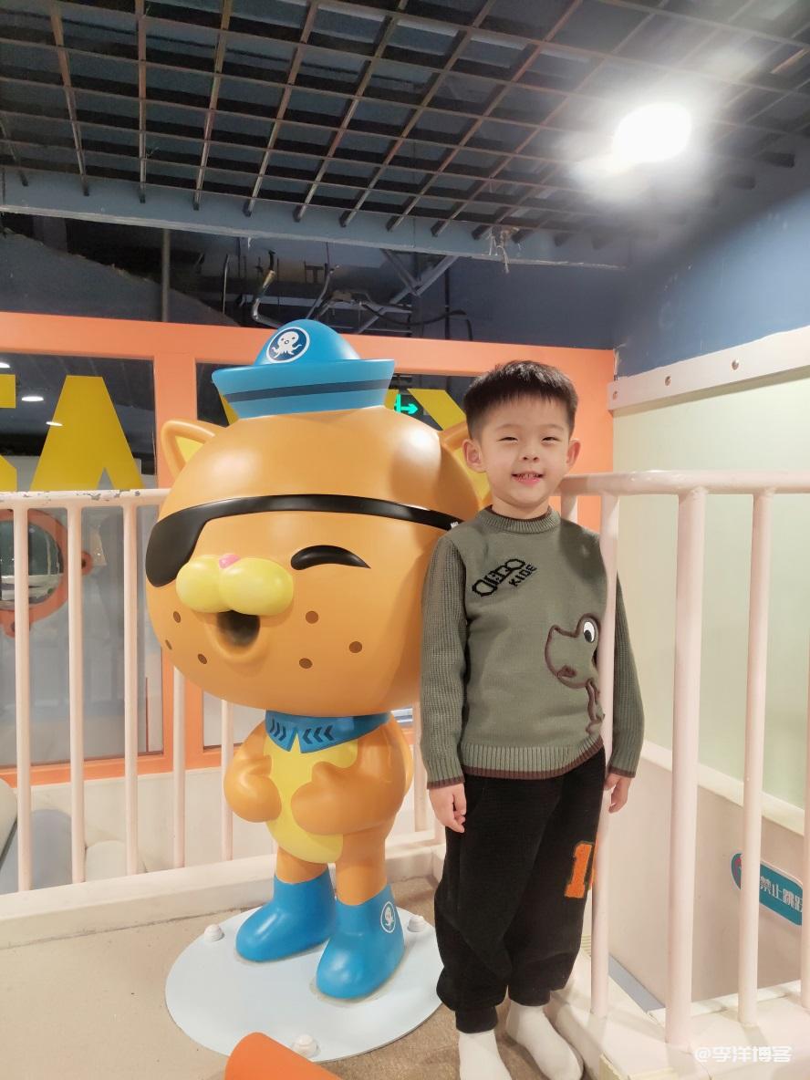 人类幼崽岩书小朋友四周岁生日记录
